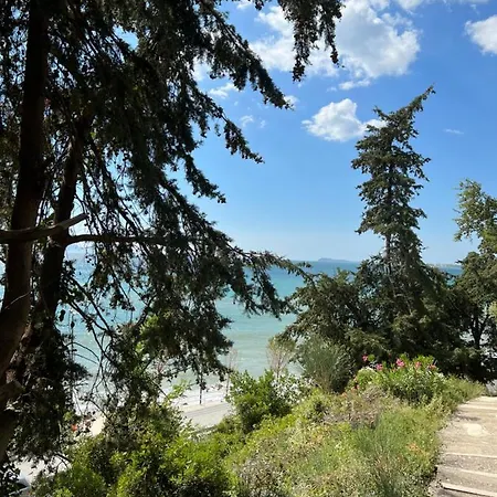 Sunny Breeze * Vlorë